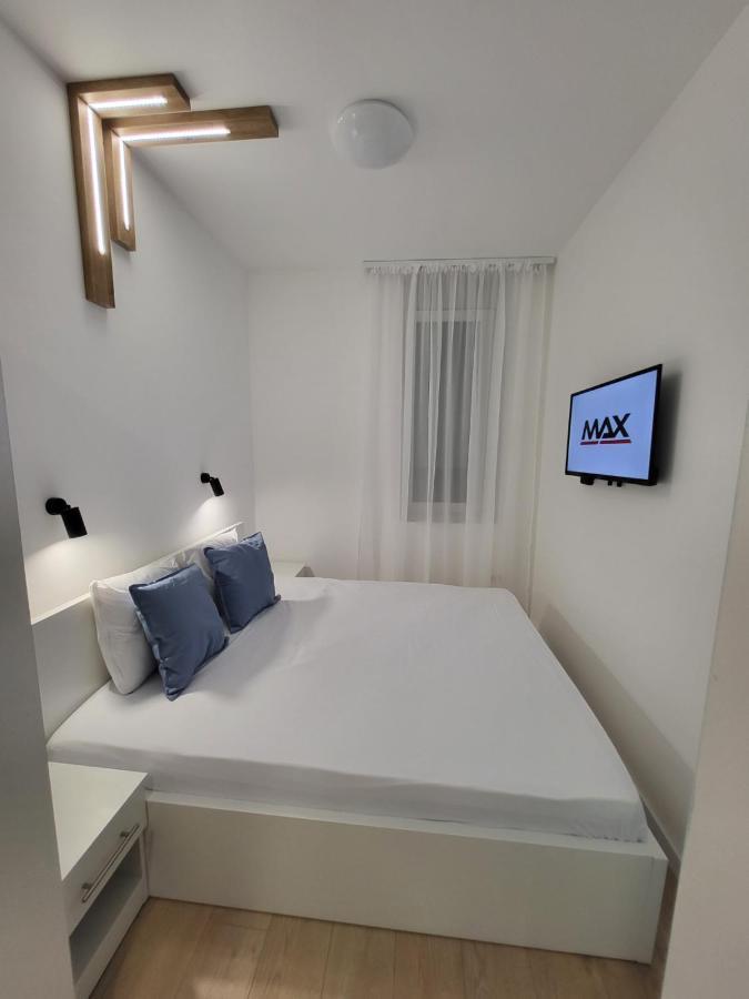 Harmony Suites Sajmiste Zewnętrze zdjęcie