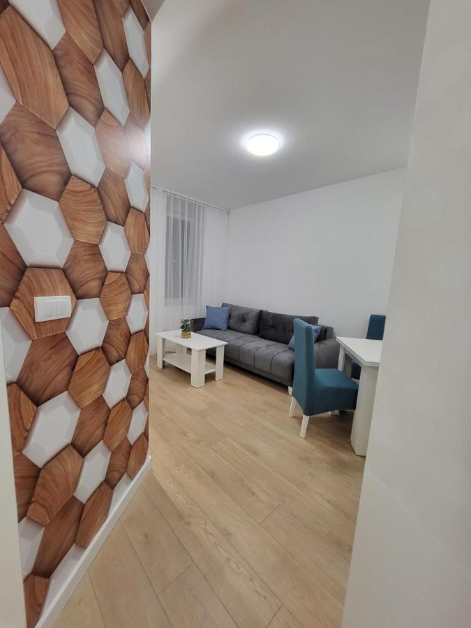 Harmony Suites Sajmiste Zewnętrze zdjęcie