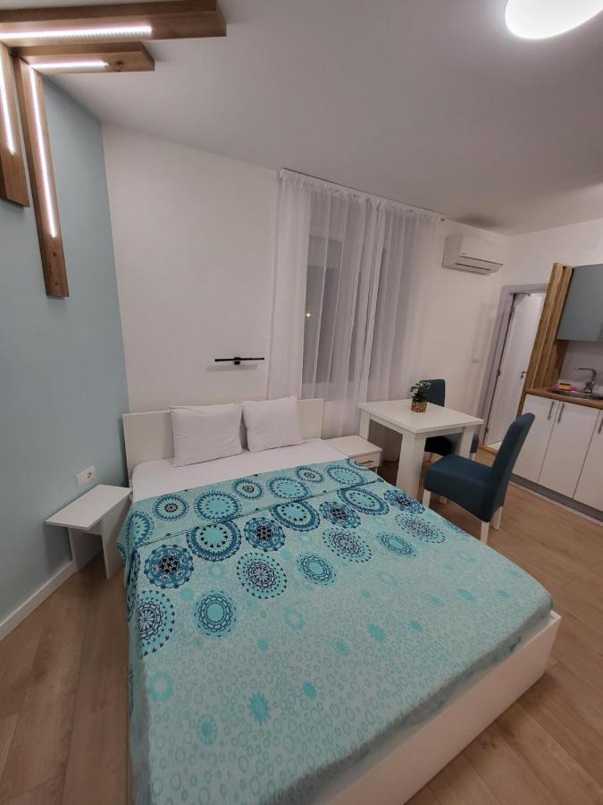 Harmony Suites Sajmiste Zewnętrze zdjęcie